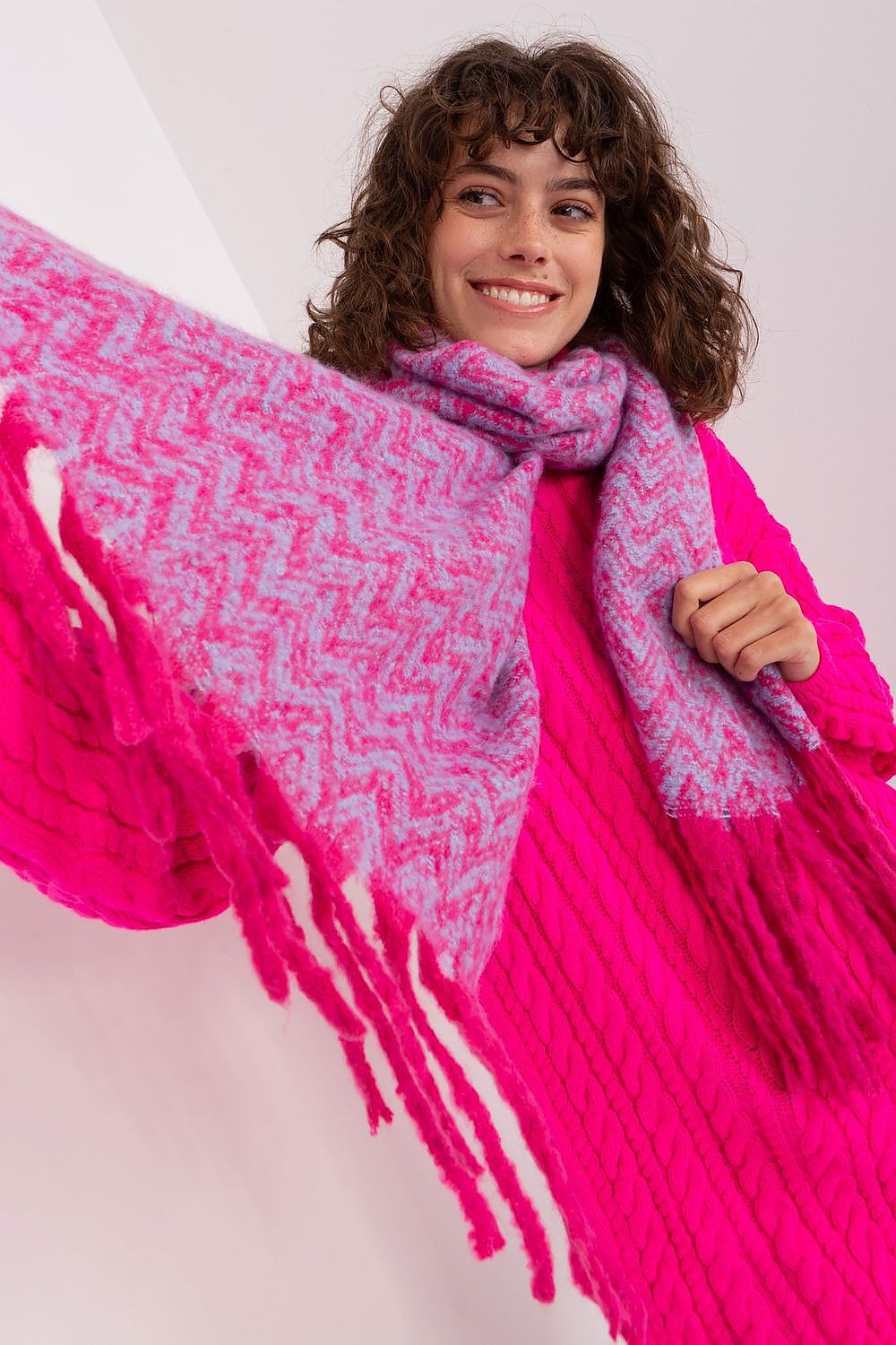 Schal model 189232 Wool Fashion Italia