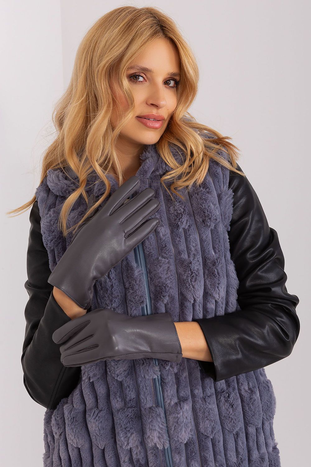 Handschuhe model 190842 Wool Fashion Italia