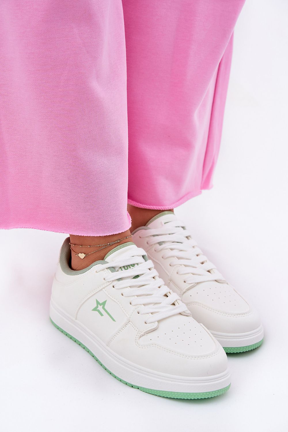 Sportliche Schuhe auf Plattform model 211334 Step in style