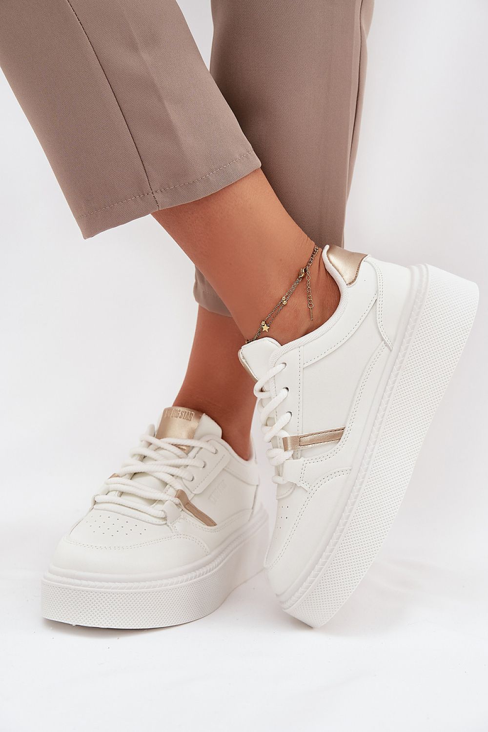 Sportliche Schuhe auf Plattform model 216467 Step in style