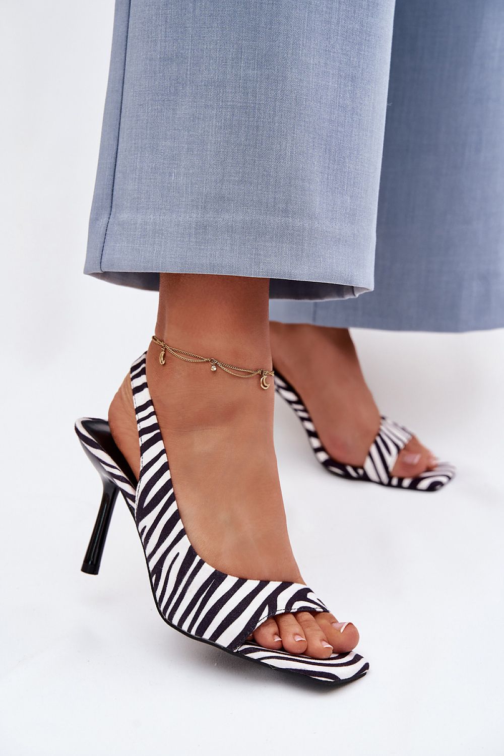 Sandalen mit Absatz model 225630 Step in style