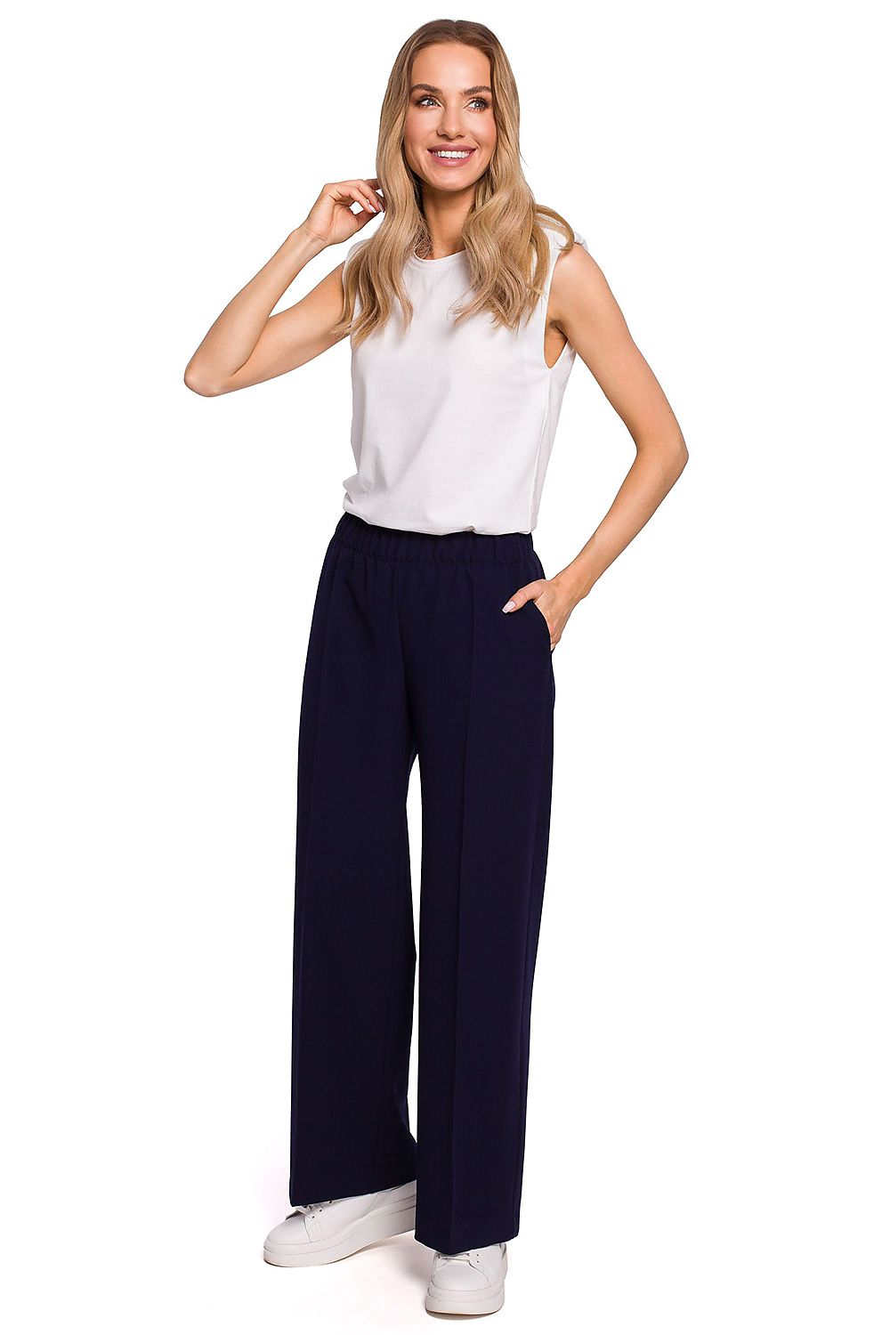 Lange Hose model 152652 Moe