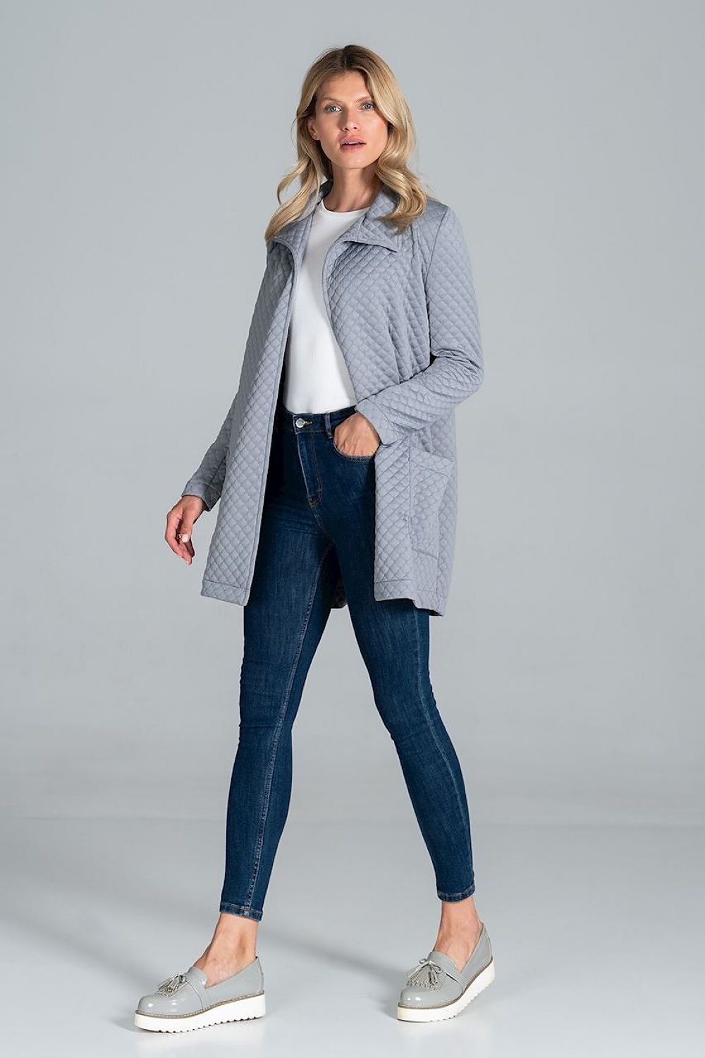Mantel model 157559 Figl