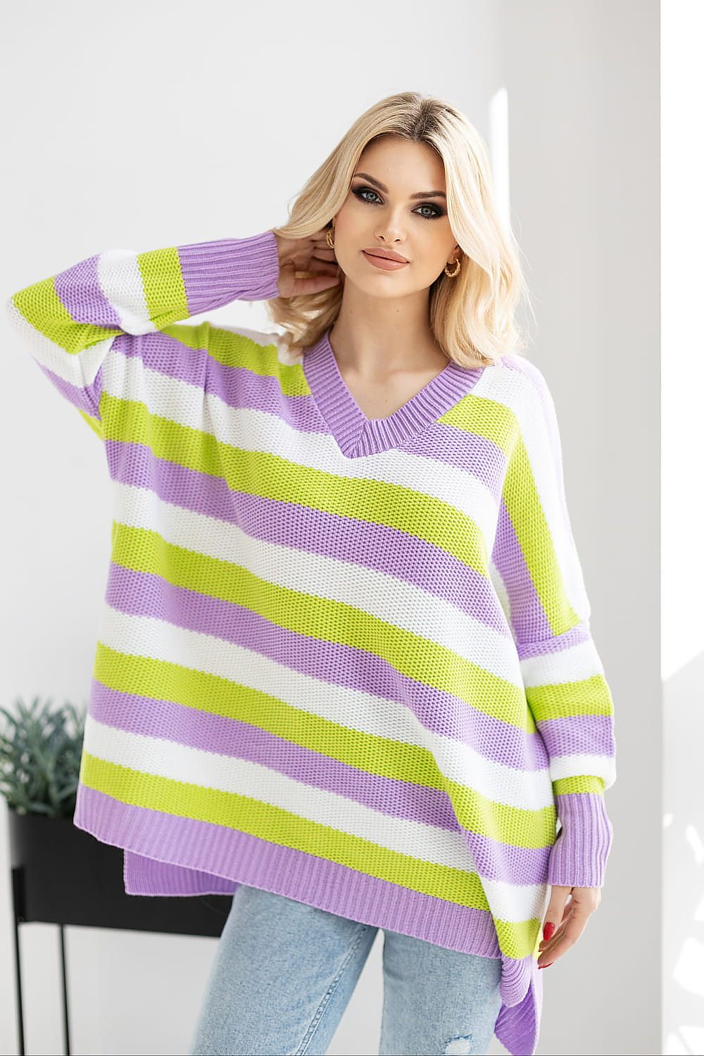 Pullover model 178645 PeeKaBoo
