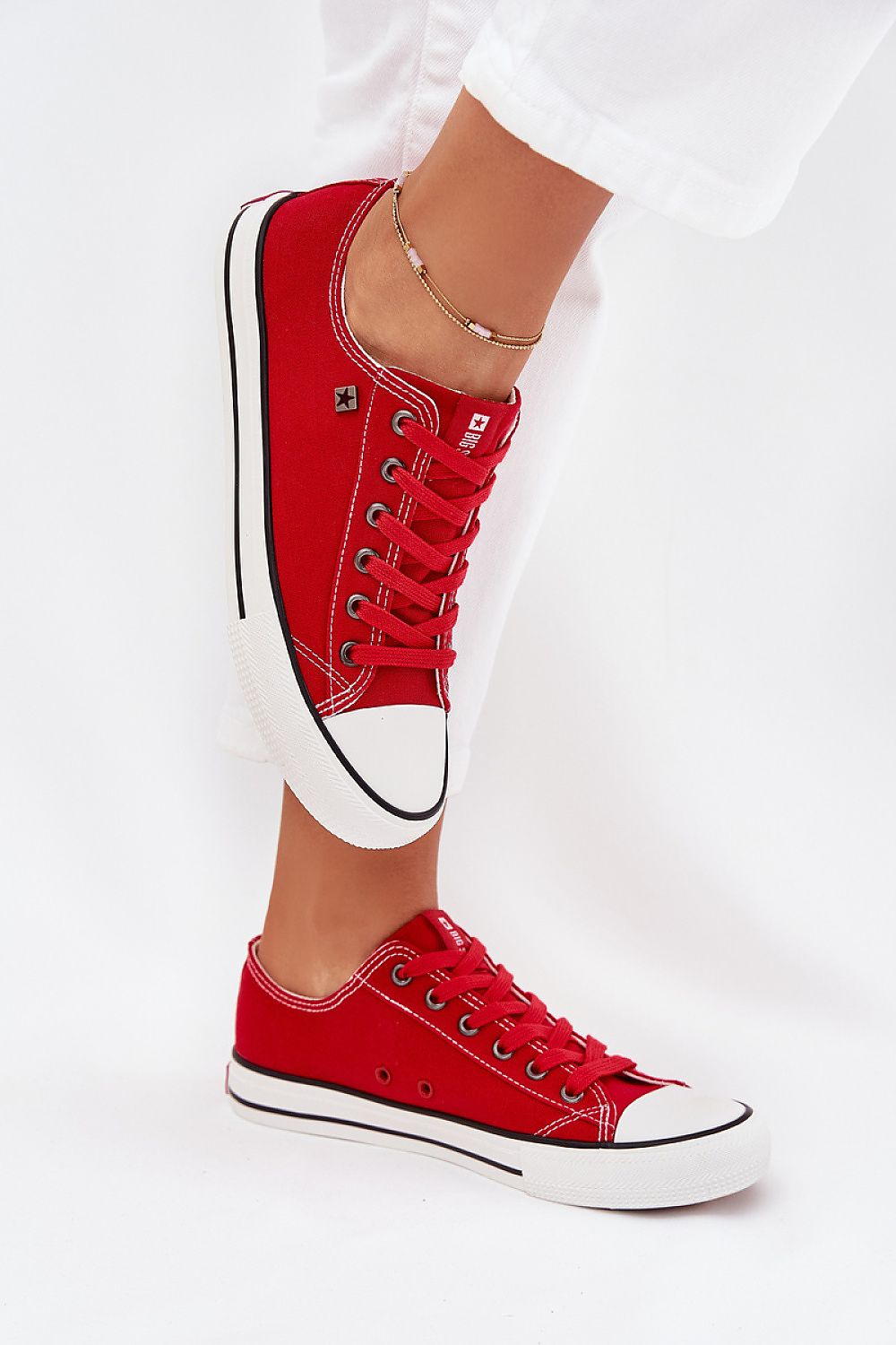 Sneaker / Low bis High-Top
