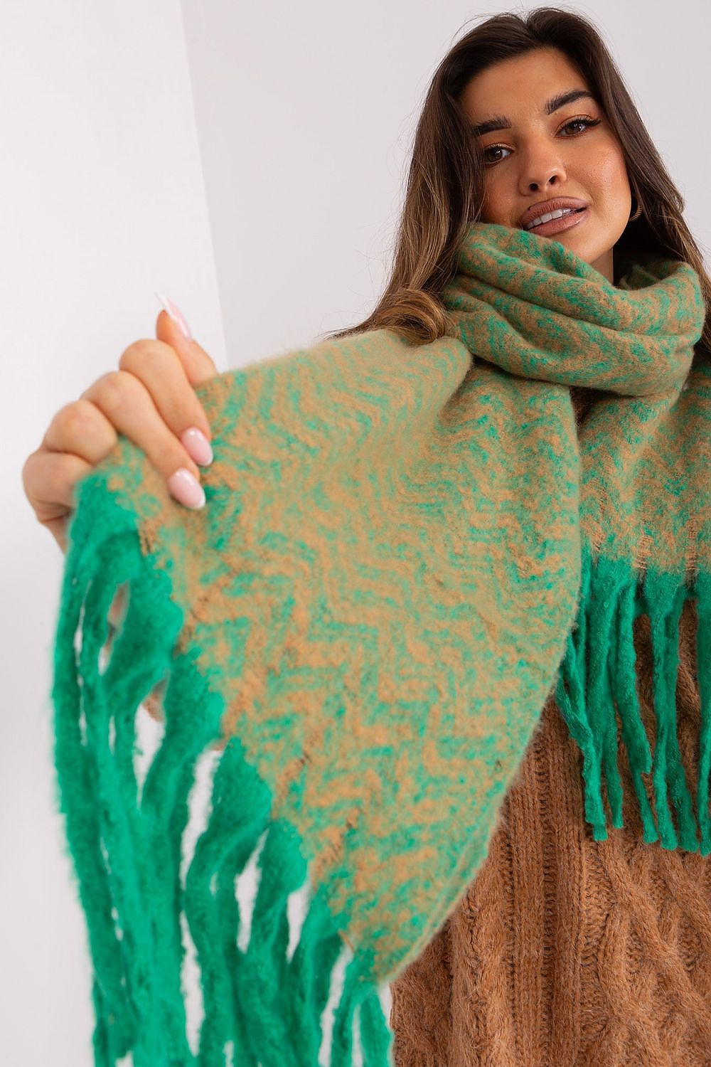  Schal model 189233 Wool Fashion Italia 