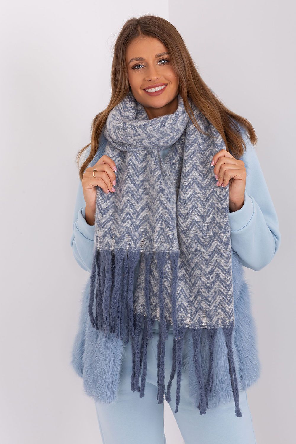  Schal model 189244 Wool Fashion Italia 