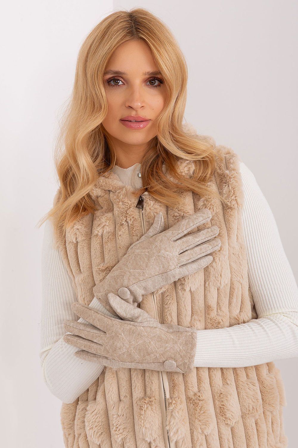 Handschuhe model 190837 Wool Fashion Italia 