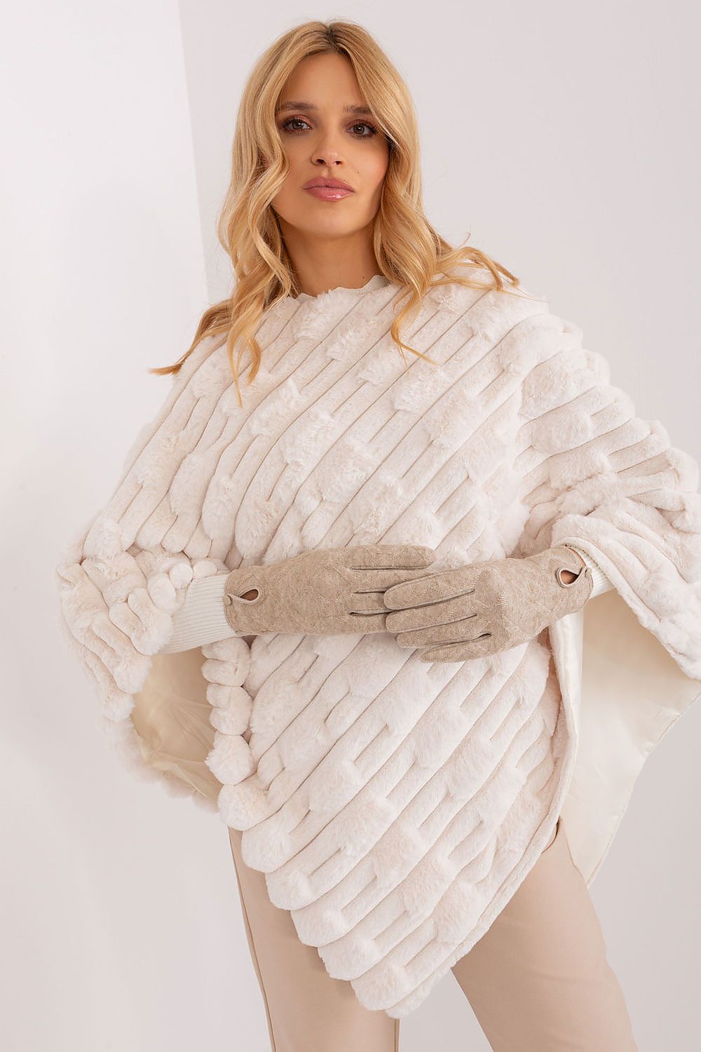  Handschuhe model 190875 Wool Fashion Italia 
