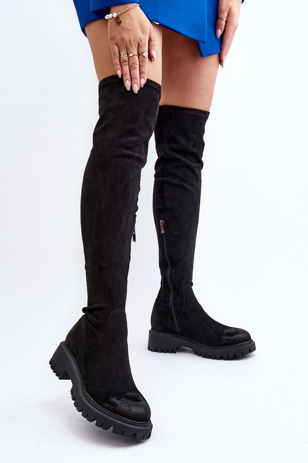 Damen Overknee-Stiefel in Schwarz aus Öko-Wildleder gefüttert mit niedrigem Blockabsatz. (Modell 191363 Step in style) 