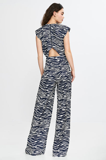  Overall model 210073 Nife 
