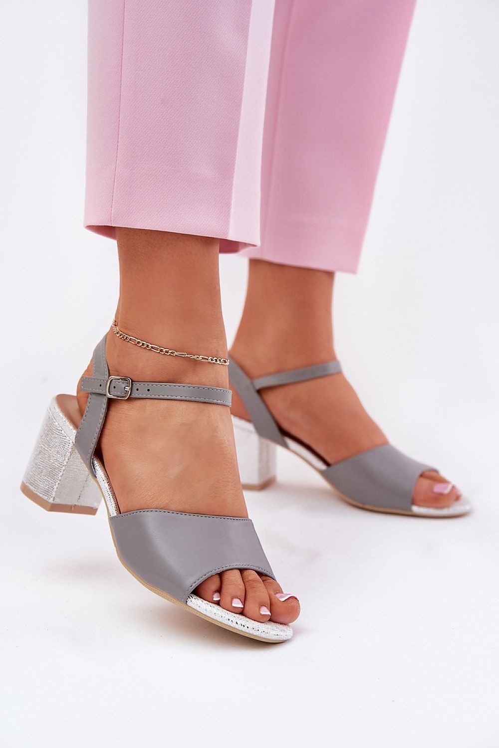  Sandalen mit Absatz model 213012 Step in style 