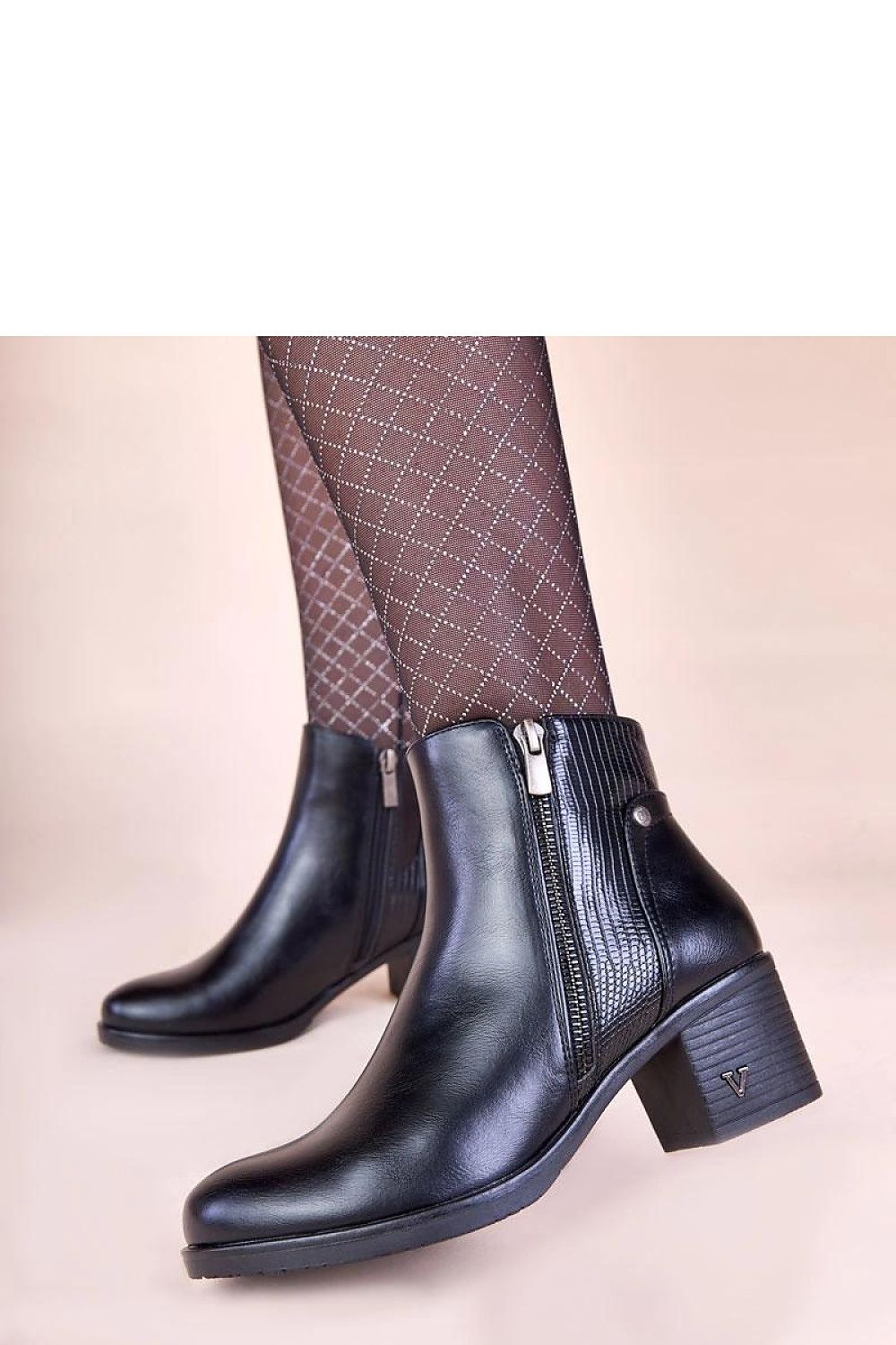  Stiefeletten mit Absatz model 222057 Solea 
