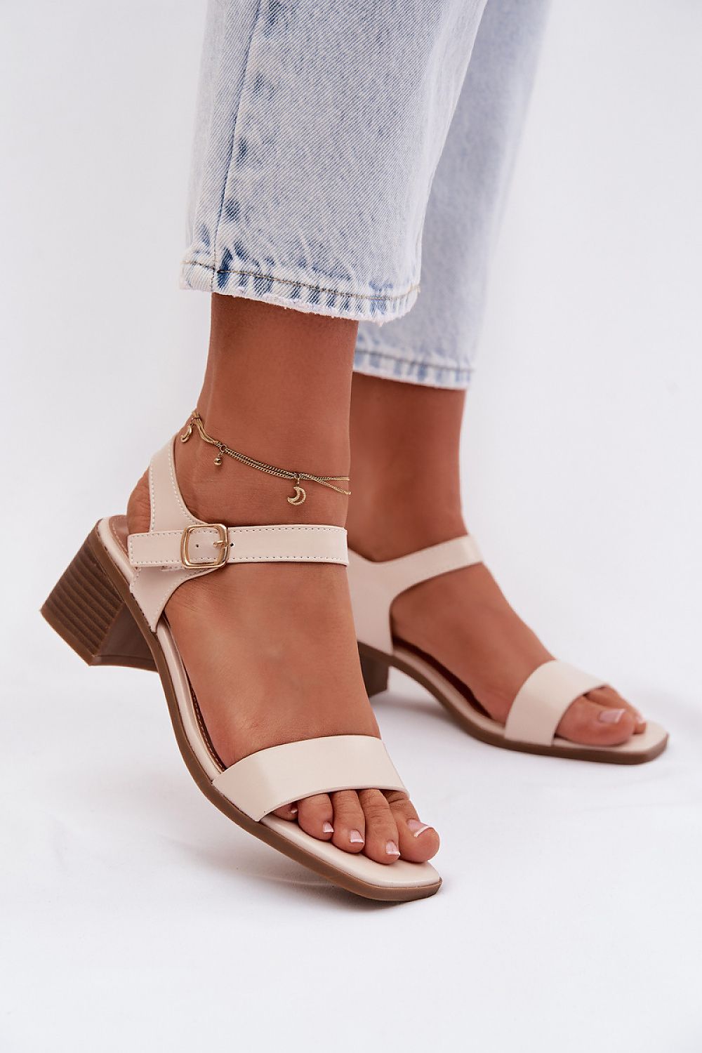  Sandalen mit Absatz model 225112 Step in style 
